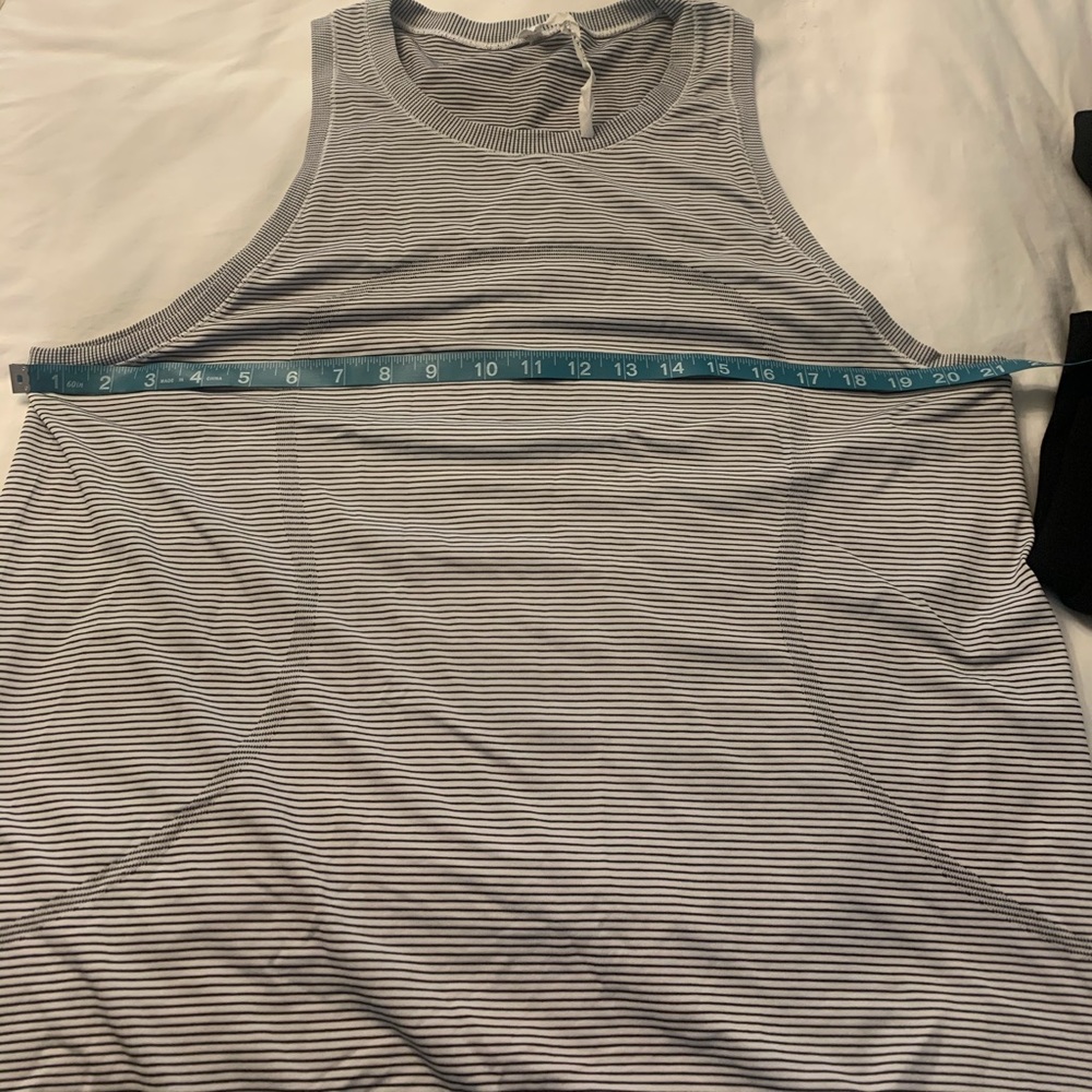 Lulu Lemon Top